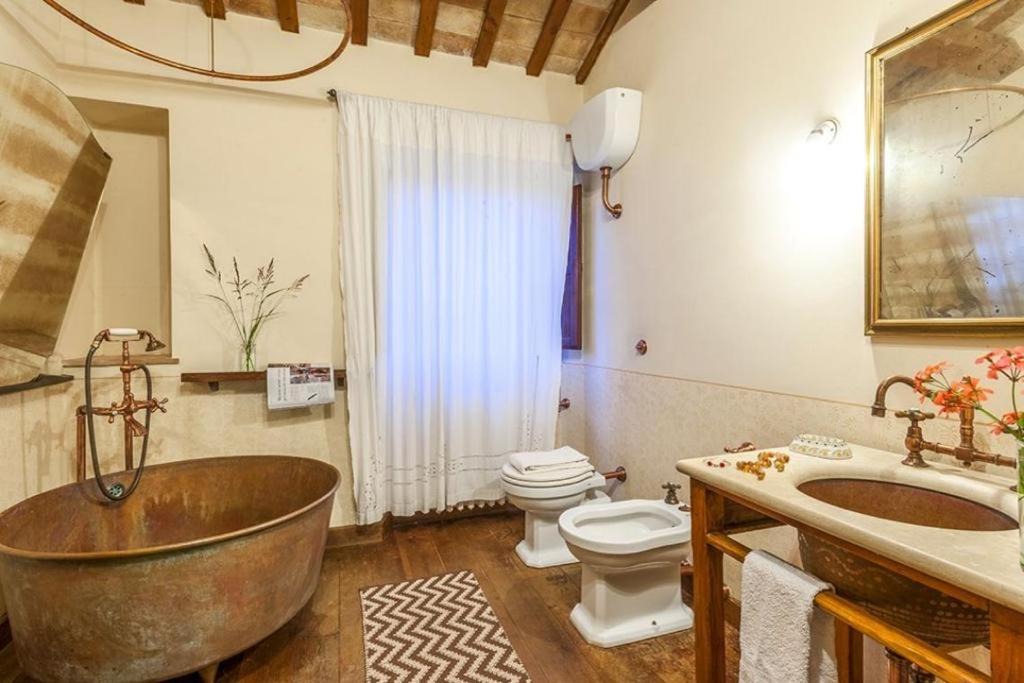 Photo of Others in Fermo