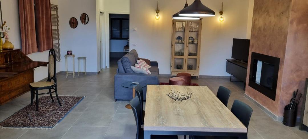 Photo of Livingroom in Nepi