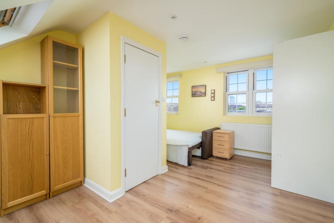 Photo of Livingroom in Island Gardens