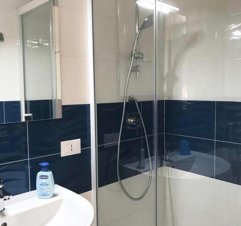 Photo of Bathroom in Marettimo