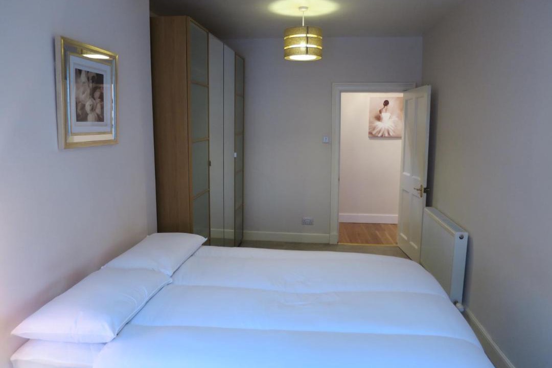 Photo of Bedroom in Newington