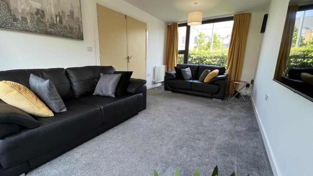 Photo of Livingroom in Newport Pagnell