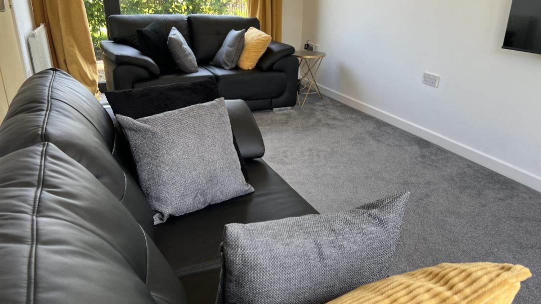 Photo of Livingroom in Newport Pagnell