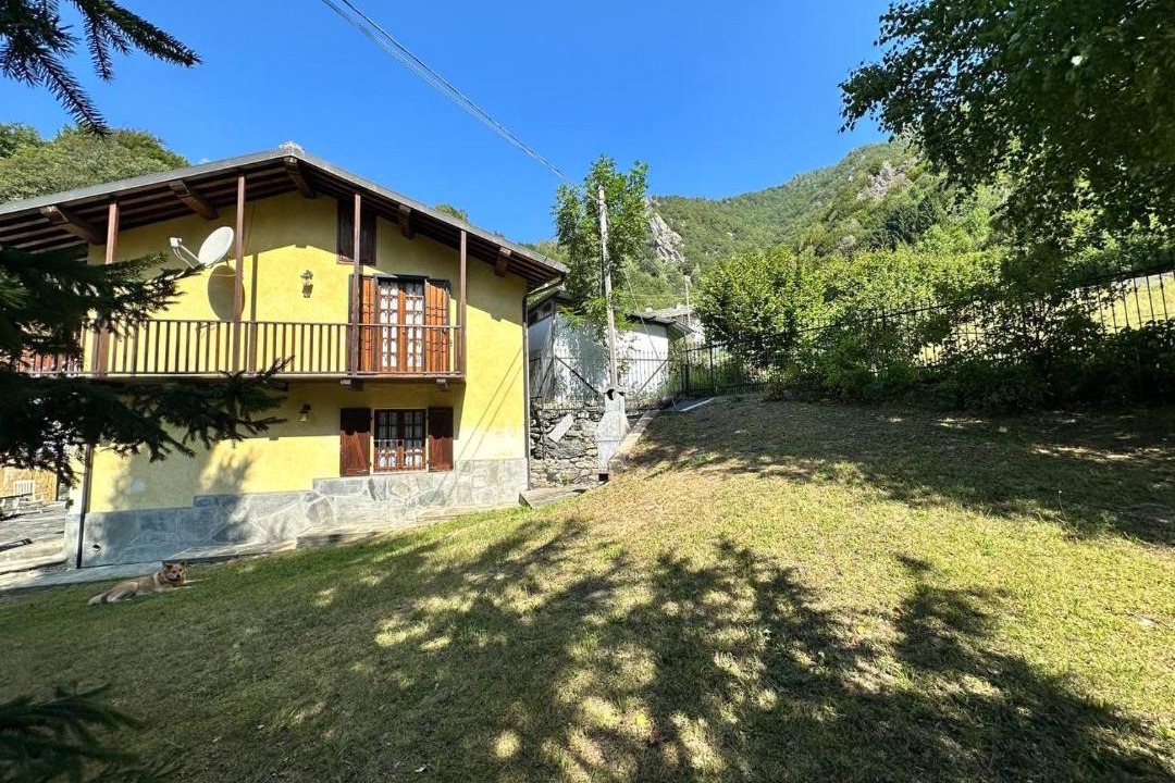 Photo of Buildings in Ribordone