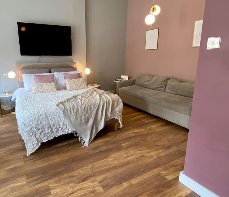 Photo of Bedroom in Belsize