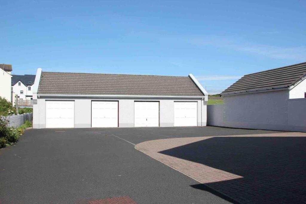 Photo of Buildings in Portballintrae