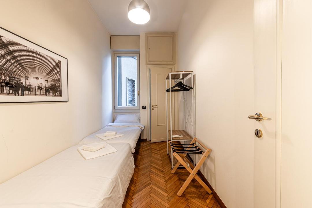 Photo of Bedroom in Magenta