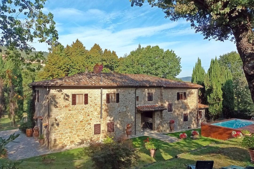Photo of Buildings in Lucolena