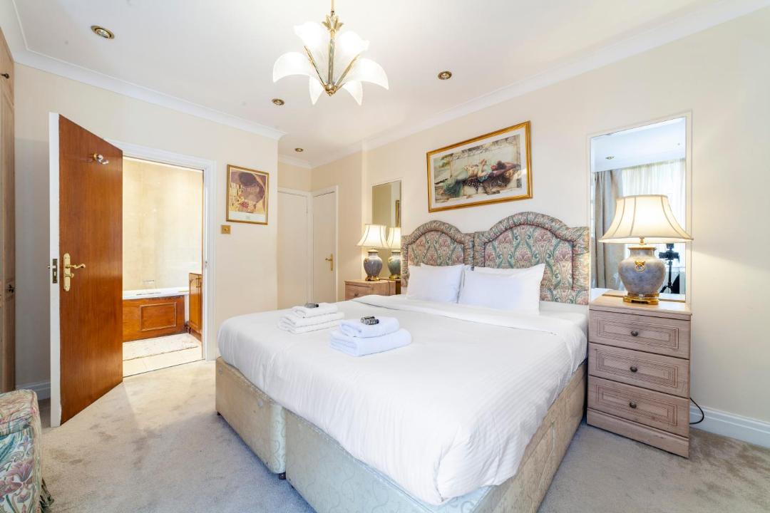 Photo of Bedroom in Belsize