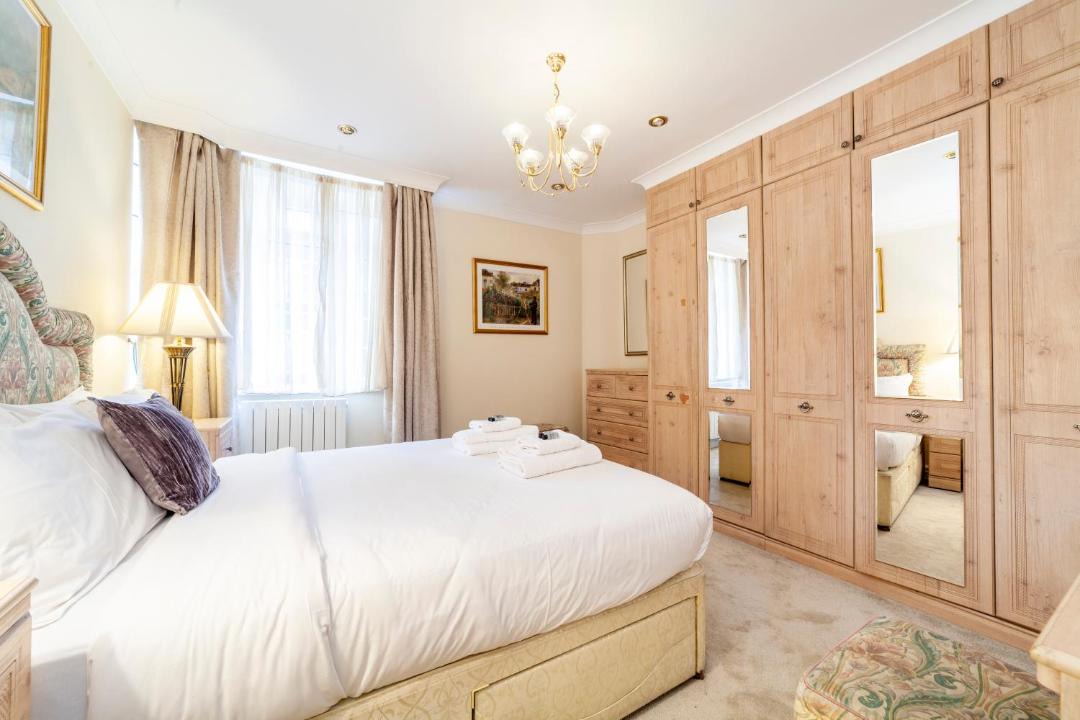 Photo of Bedroom in Belsize