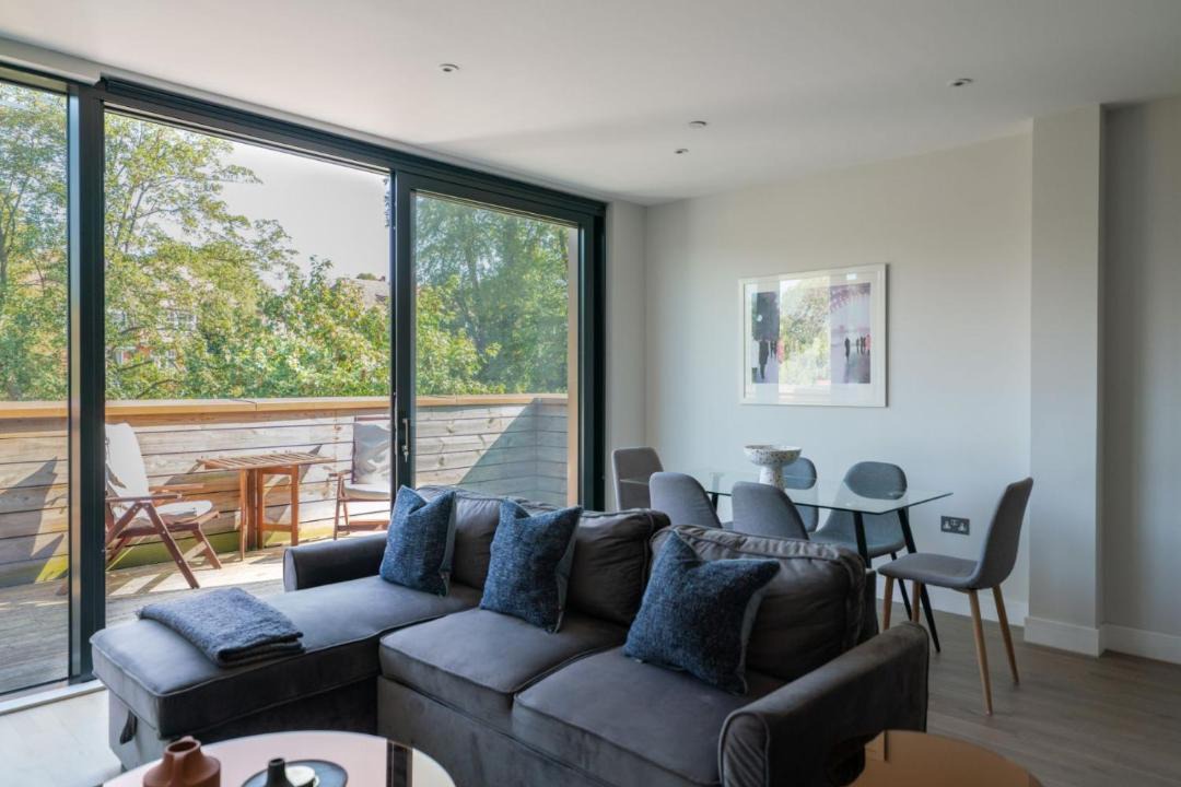 Photo of Livingroom in Frognal and Fitzjohns