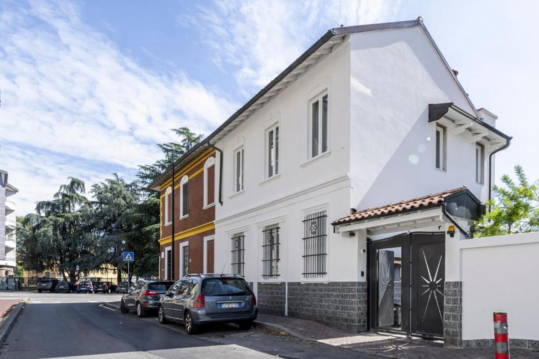 Photo of Buildings in Brusuglio