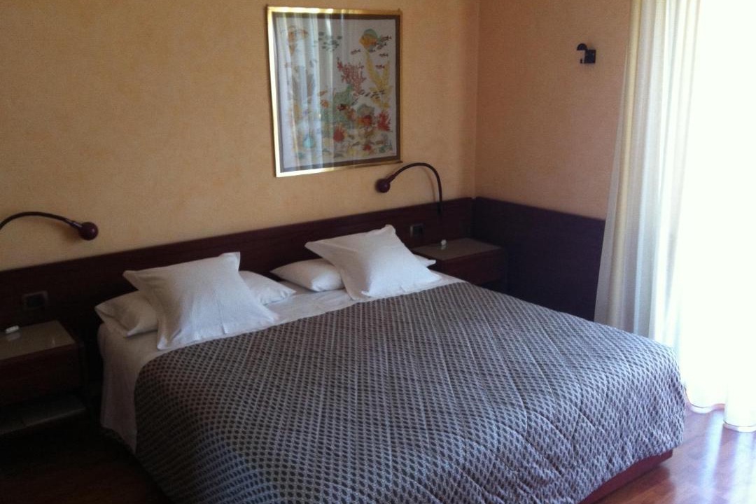 Photo of Bedroom in Sirmione