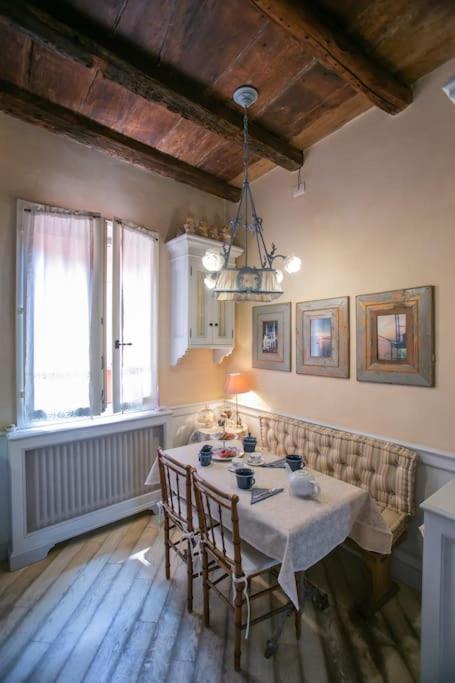 Photo of Livingroom in L'antico Ghetto Ebraico
