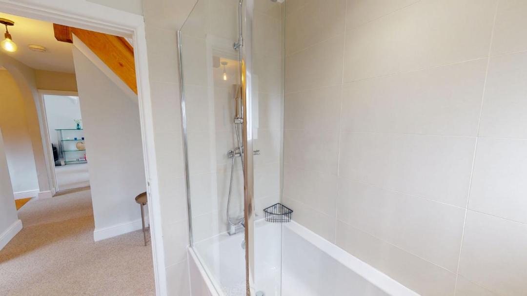 Photo of Bathroom in Wolvercote