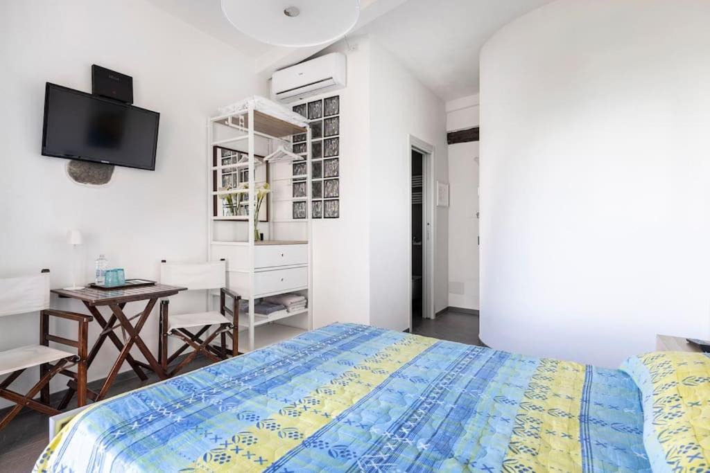 Photo of Bedroom in Manarola