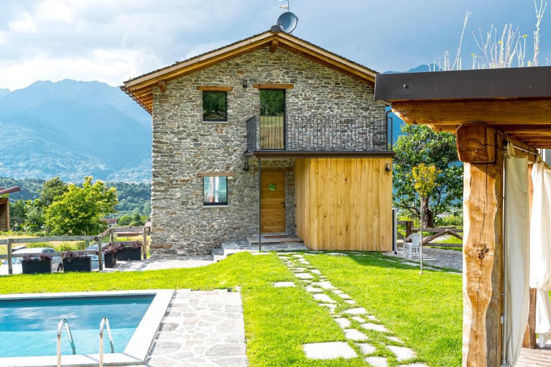 Photo of Buildings in Colico