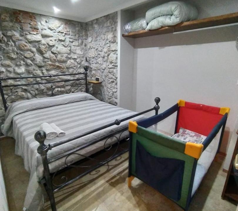 Photo of Bedroom in Casto