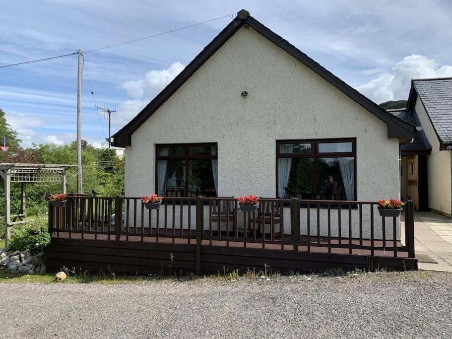 Photo of Buildings in West Laroch