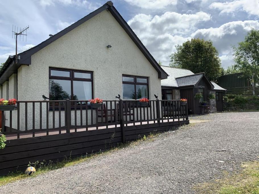 Photo of Buildings in West Laroch