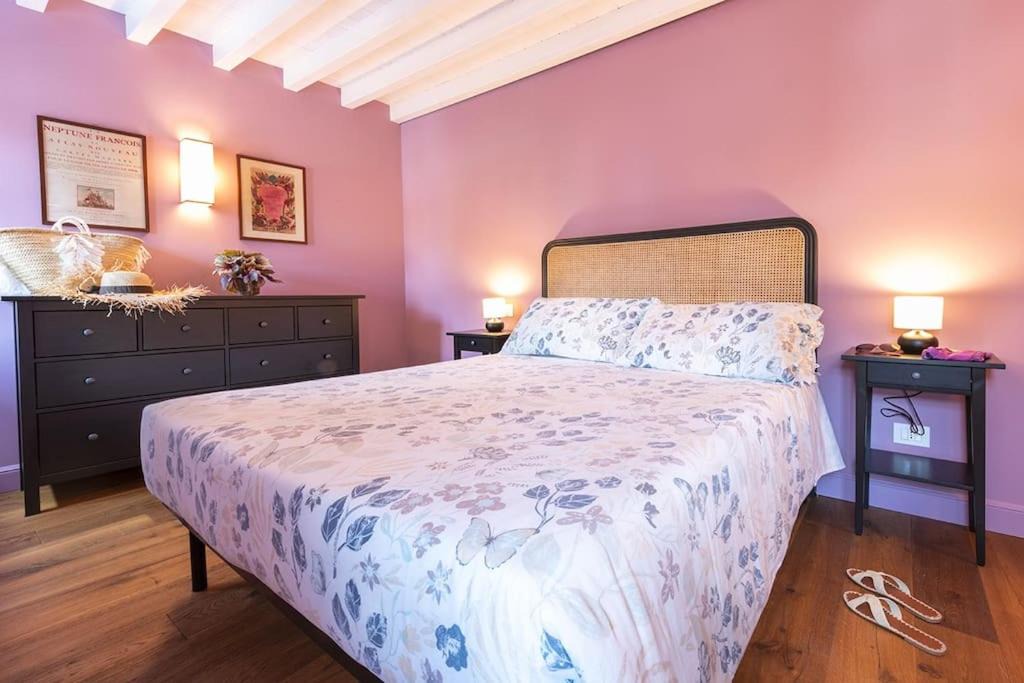 Photo of Bedroom in Carciano