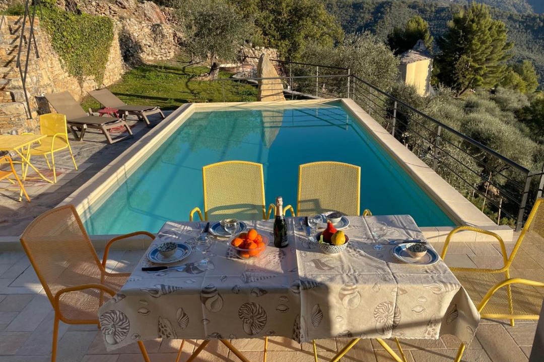 Photo of Patio Balcony in Valloria