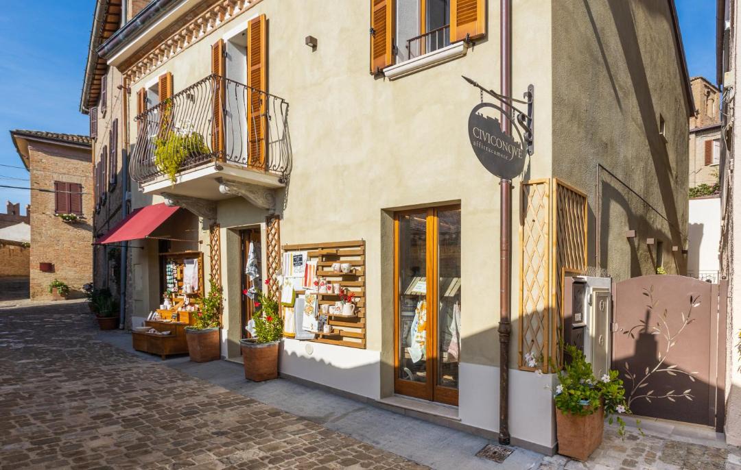 Photo of Others in Gradara