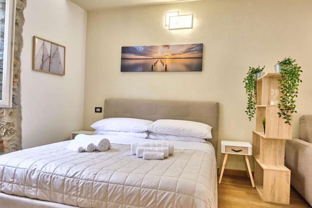 Photo of Bedroom in Lecco