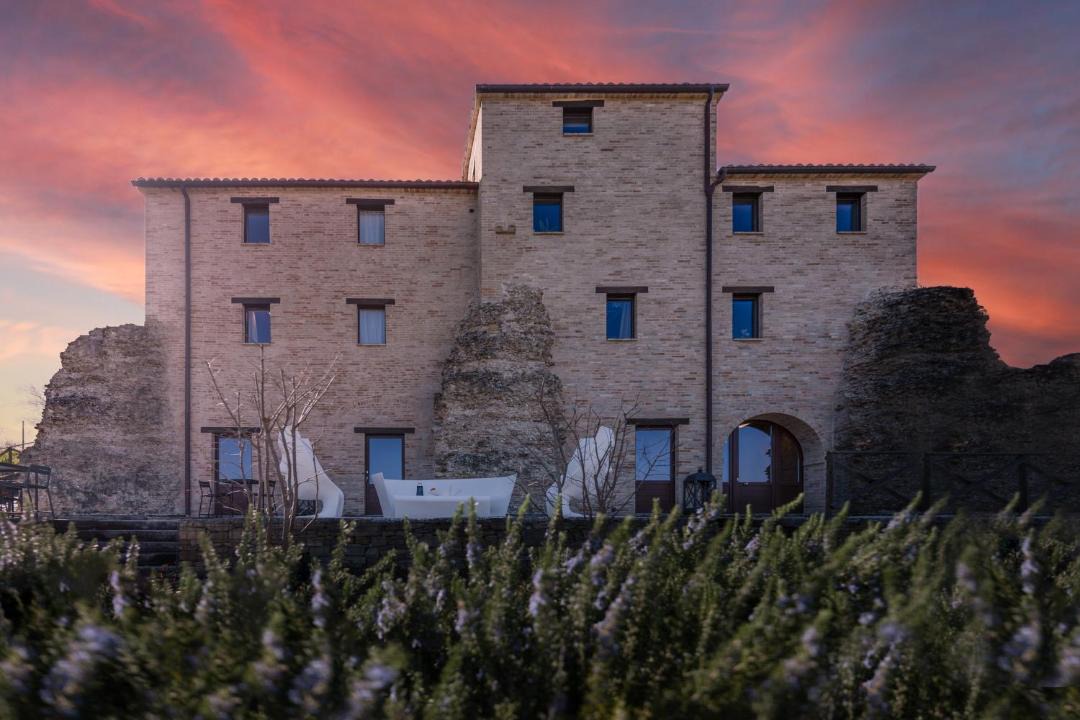 Photo of Buildings in Urbisaglia