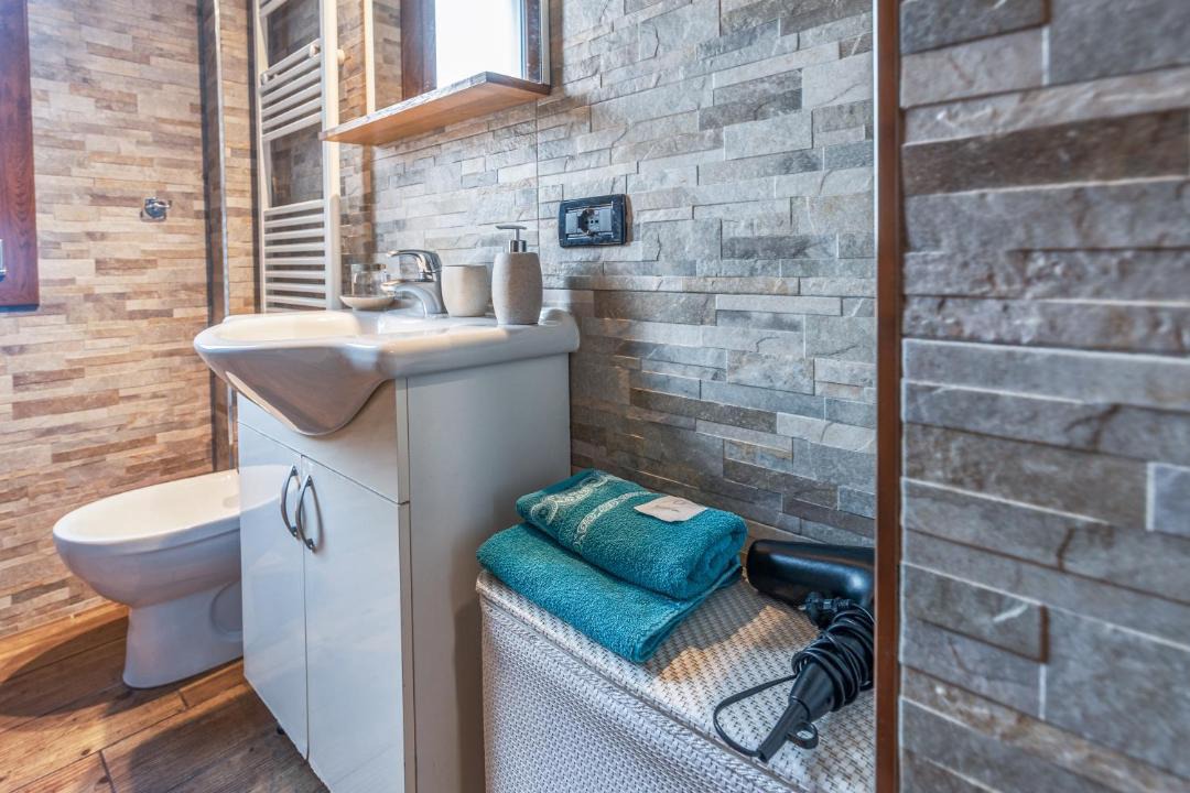 Photo of Bathroom in Savena