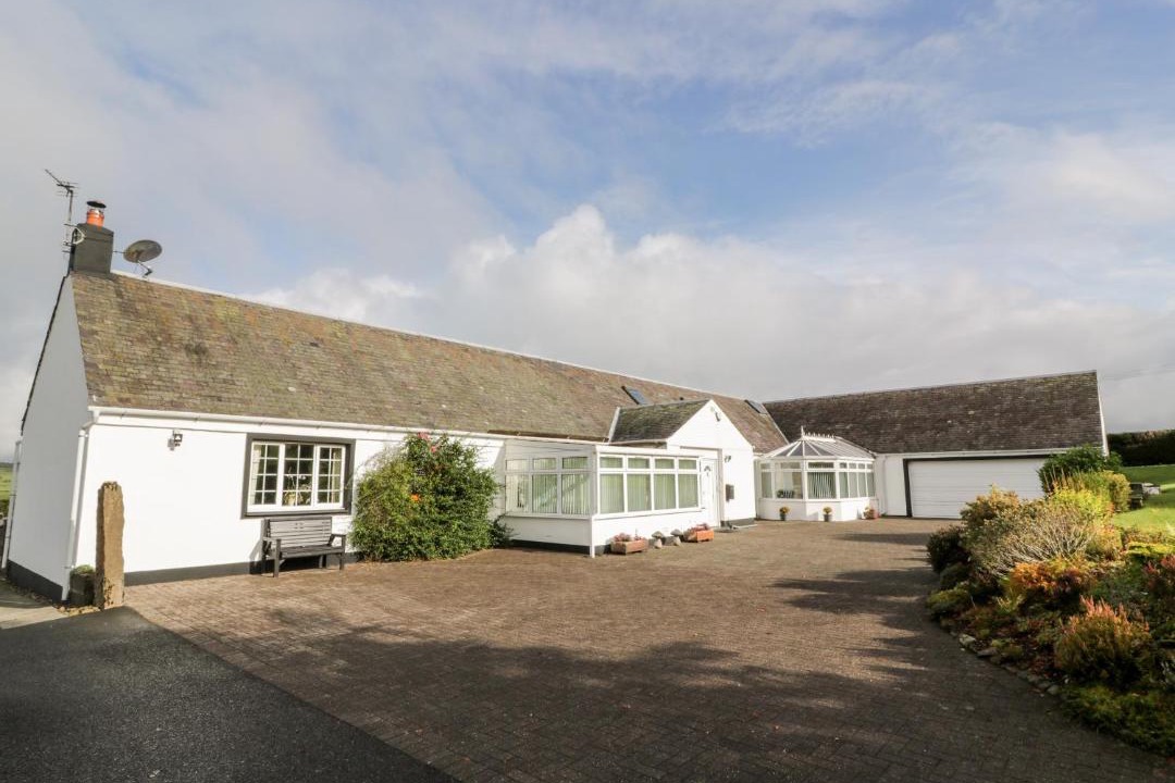 Photo of Buildings in Darvel