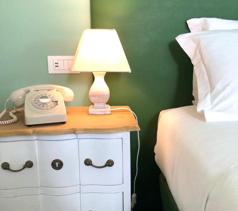Photo of Bedroom in Magenta