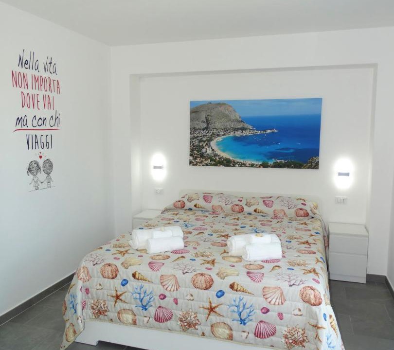 Photo of Bedroom in Torre Colonna-sperone