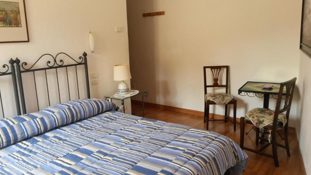 Photo of Bedroom in Assisi