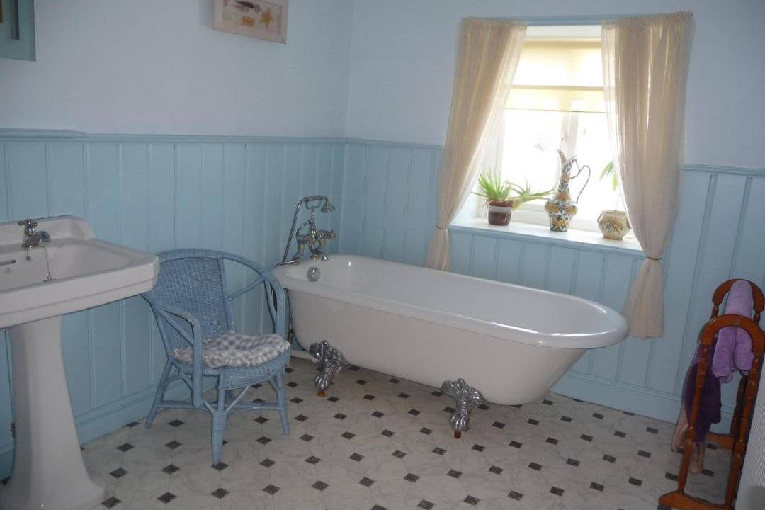 Photo of Bathroom in Wootton Bridge
