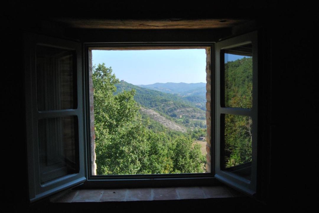 Photo of Others in Montone