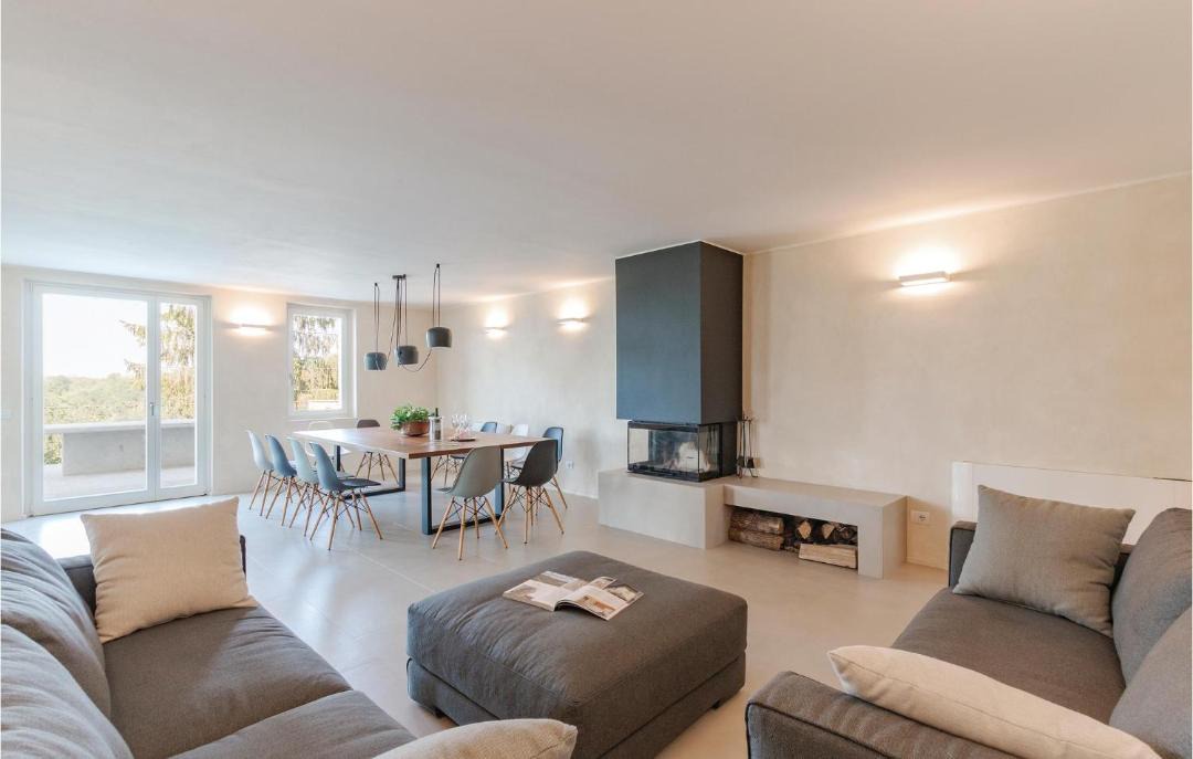 Photo of Livingroom in Fubine