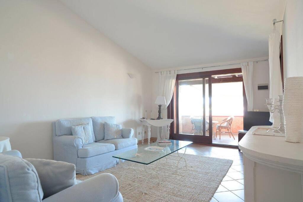 Photo of Livingroom in Baia Caddinas