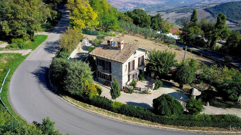 Photo of Buildings in Gissi
