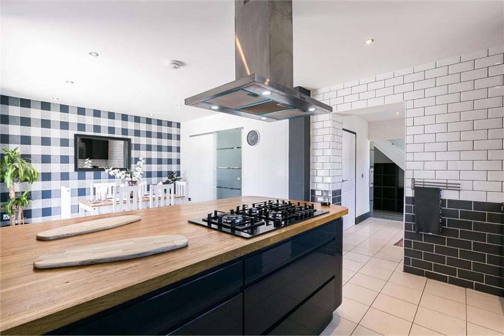 Photo of Kitchen in Colinton