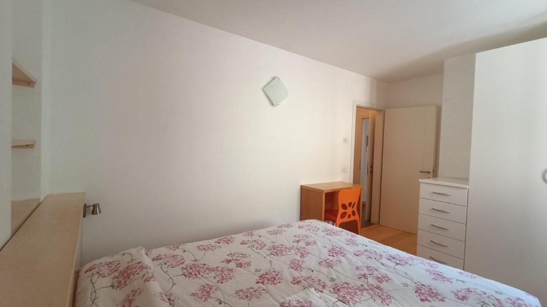 Photo of Bedroom in Male