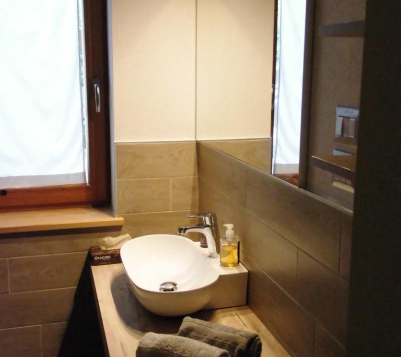 Photo of Bathroom in Staffal