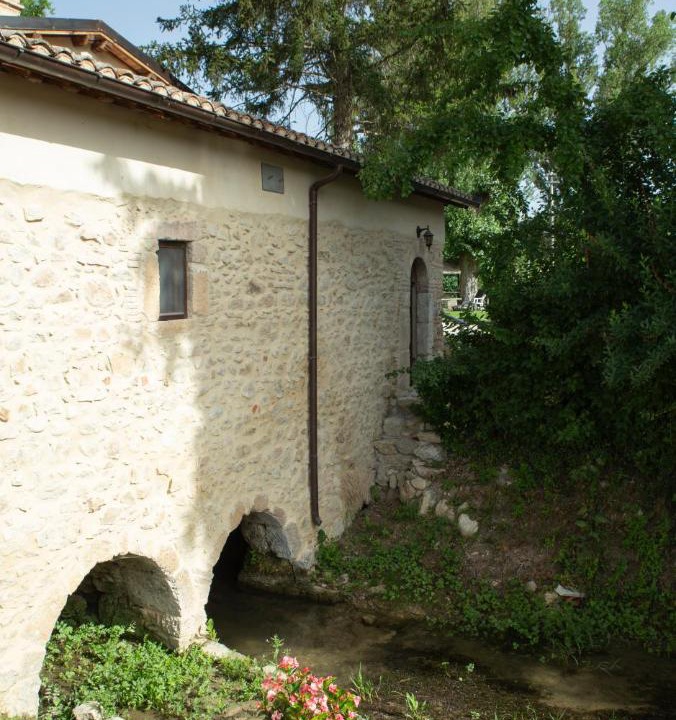 Photo of Buildings in Barete