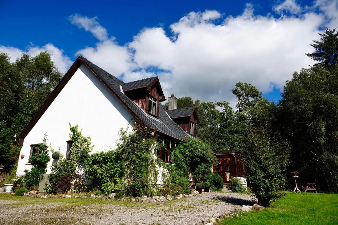 Photo of Buildings in Kinlocheil