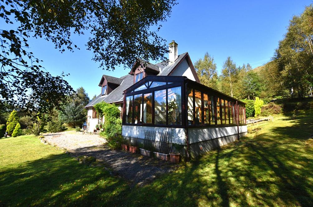 Photo of Buildings in Kinlocheil