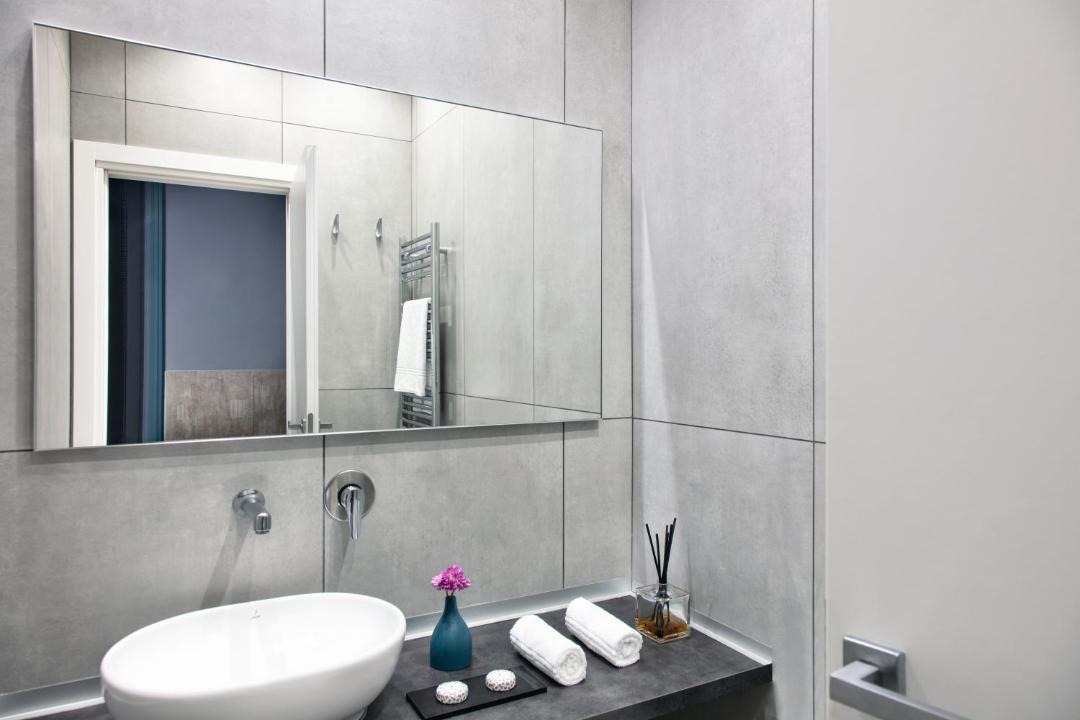 Photo of Bathroom in Naples City Centre