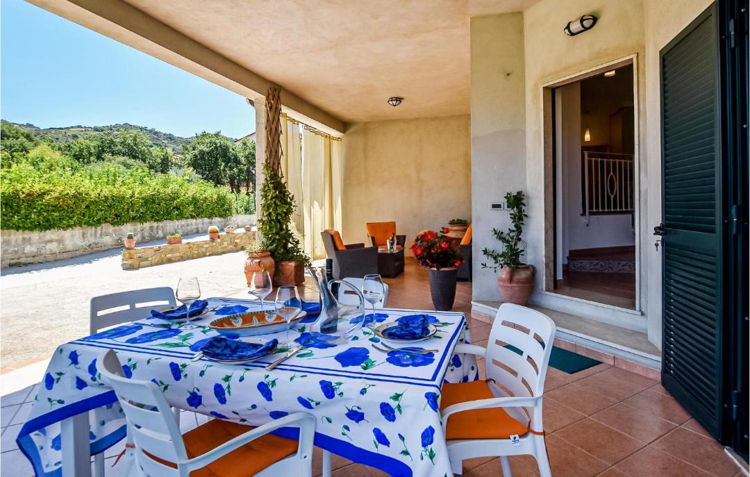 Photo of Patio Balcony in Alani