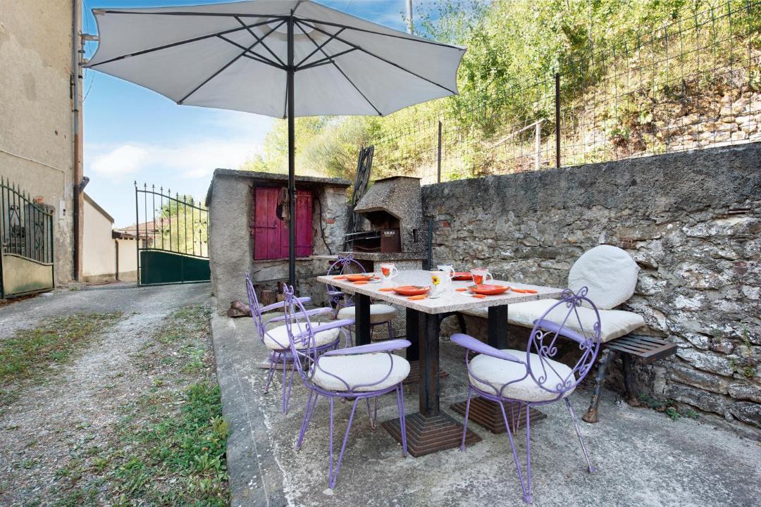 Photo of Patio Balcony in Borghetto Di Borbera