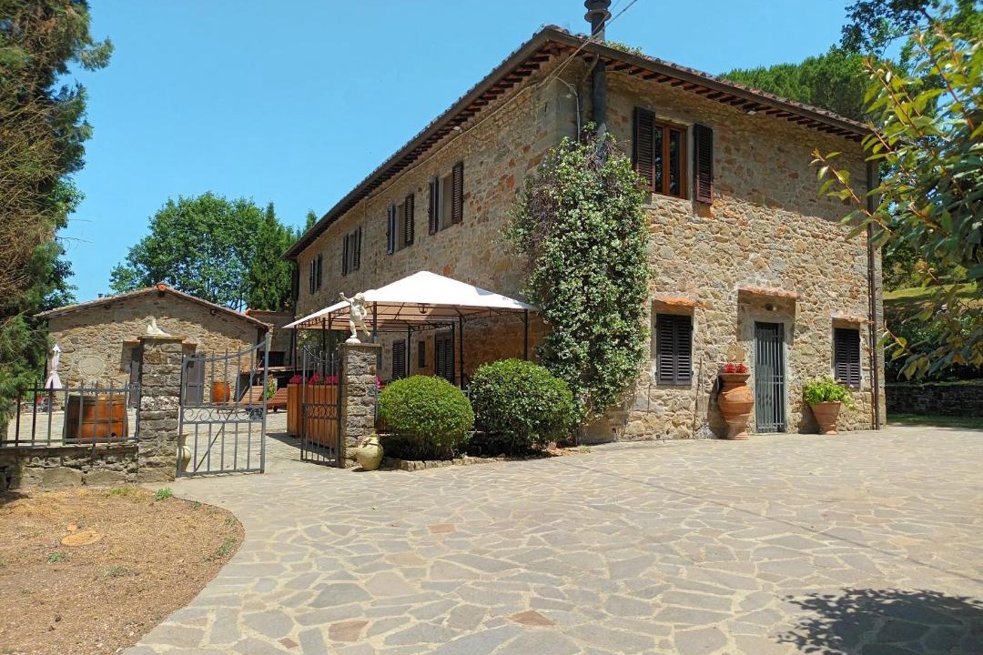 Photo of Buildings in Lucolena