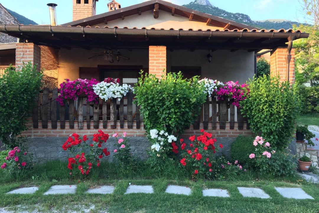 Photo of Buildings in Barete